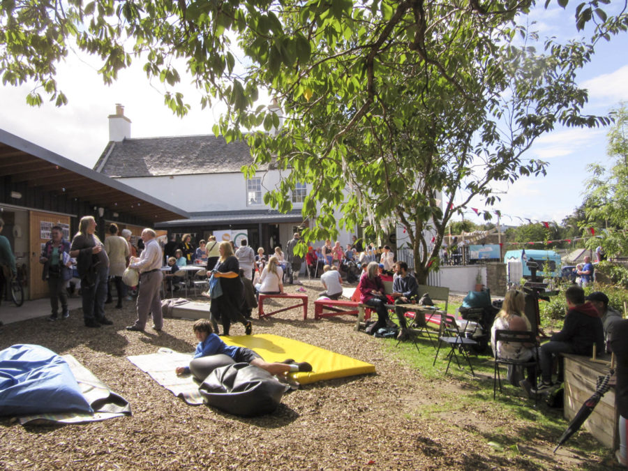 Bridgend Farmhouse, Edinburgh. Family fun day in the garden